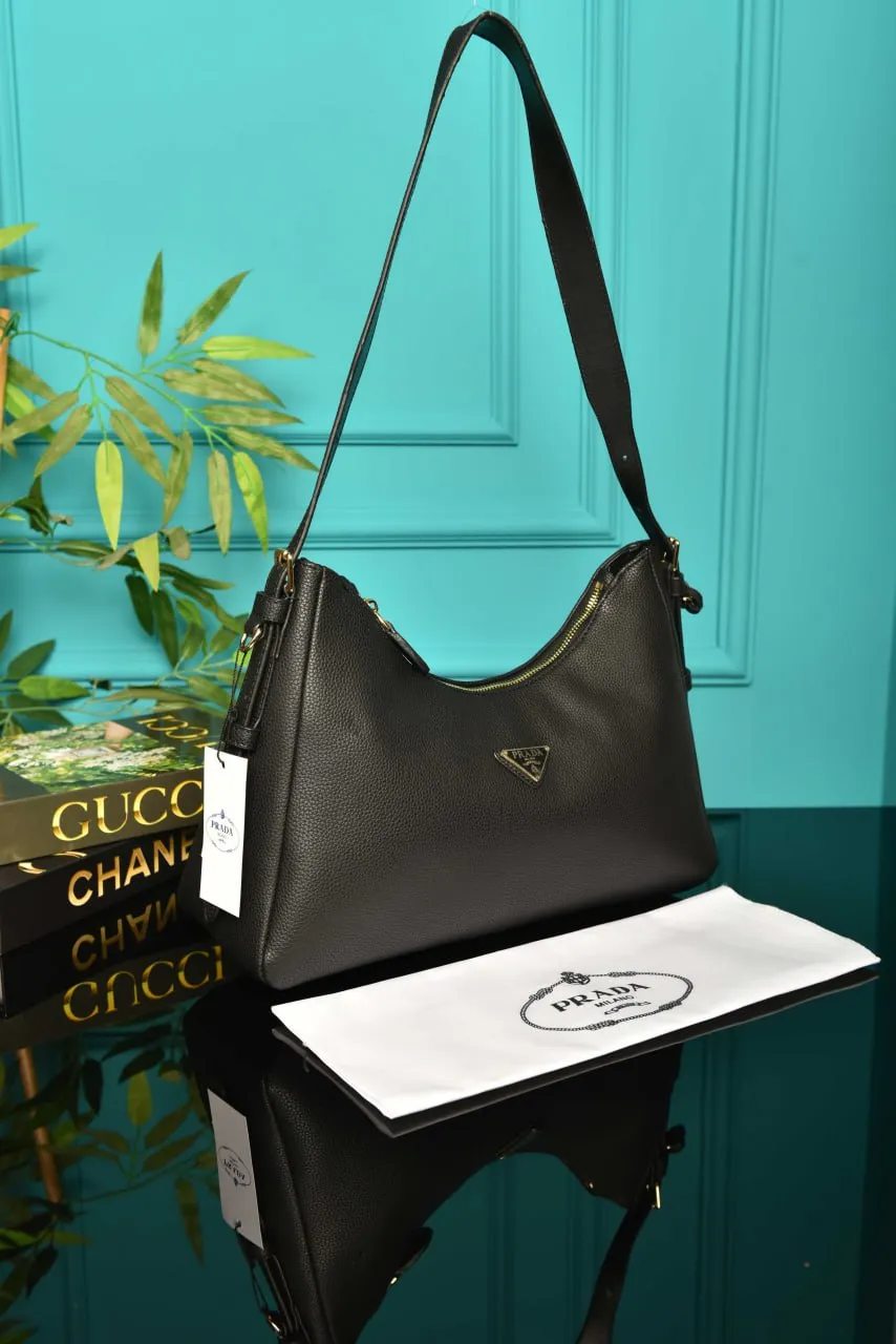 Aimee Medium Shoulder Bag Black