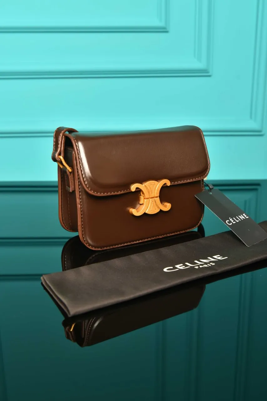 Classique Triomphe Bag in Shiny Dark Brown