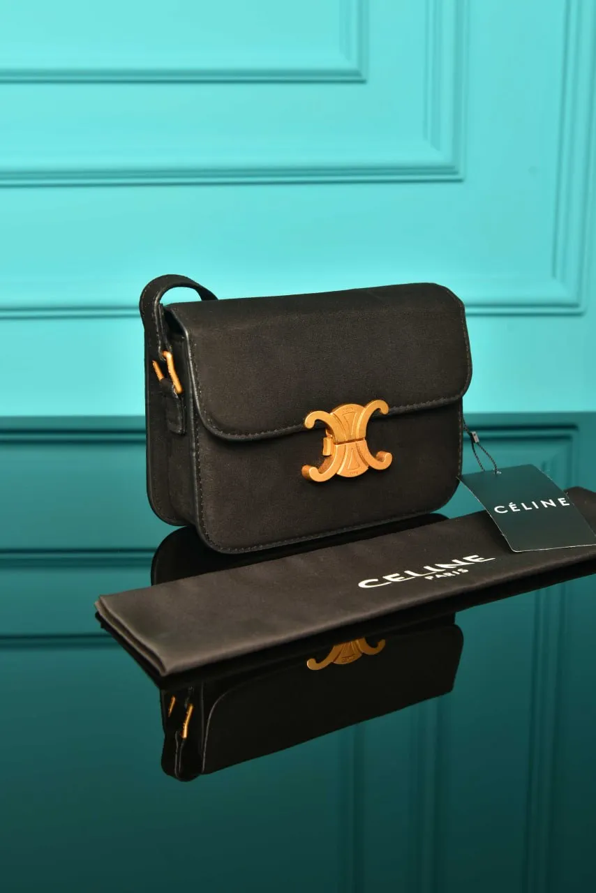 Classique Triomphe Bag in Suede Black