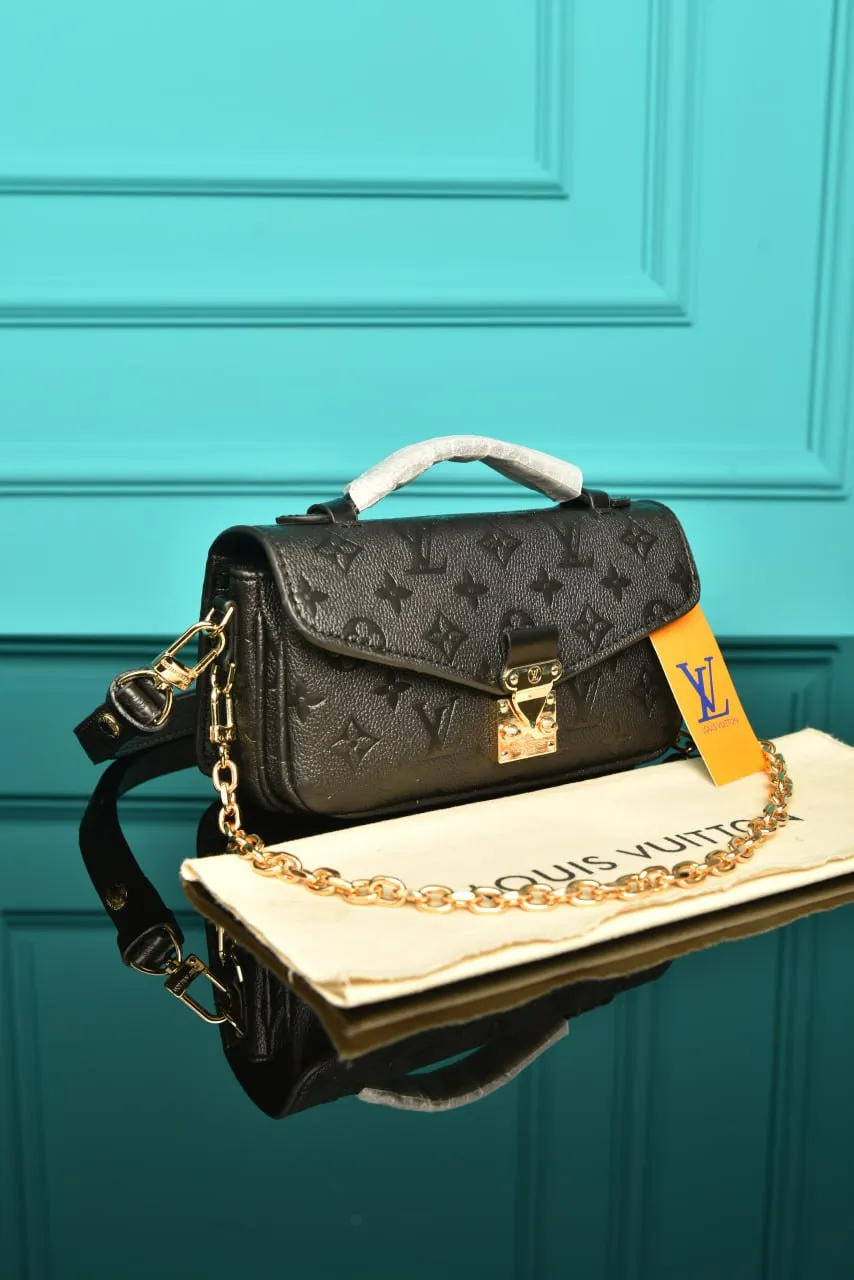 Pochette Metis East Black