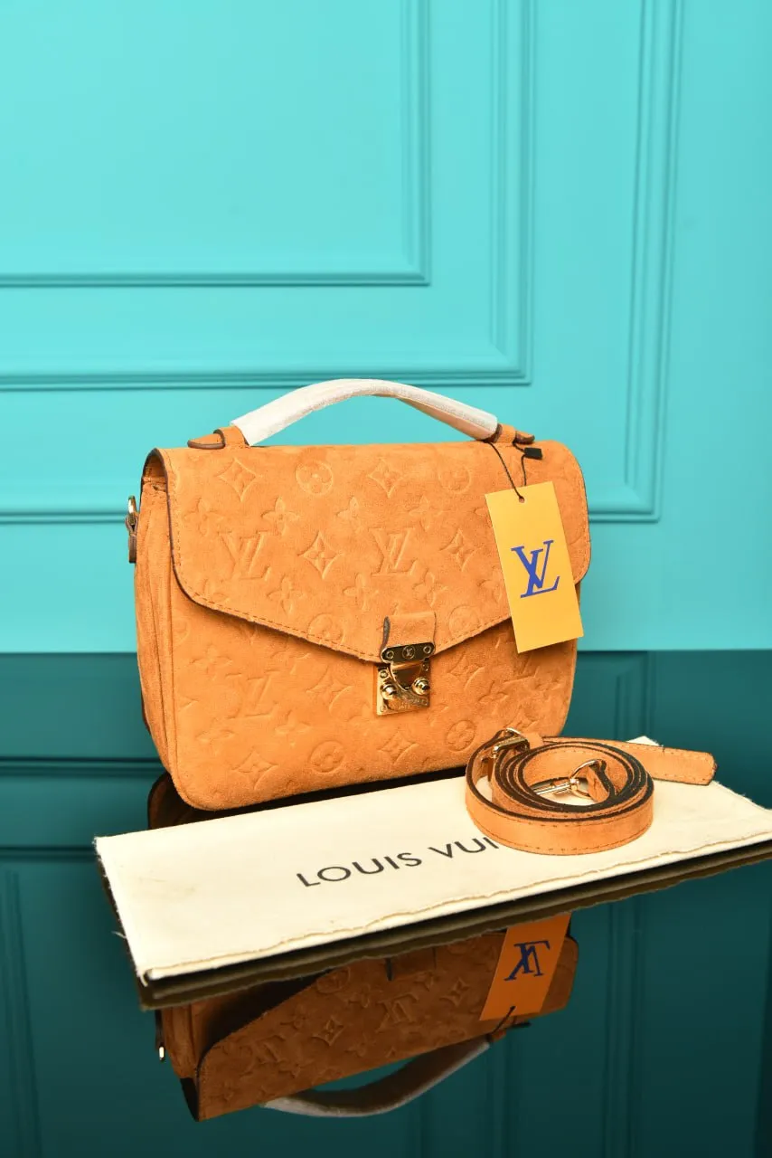 Pochette Metis Bag in Suede