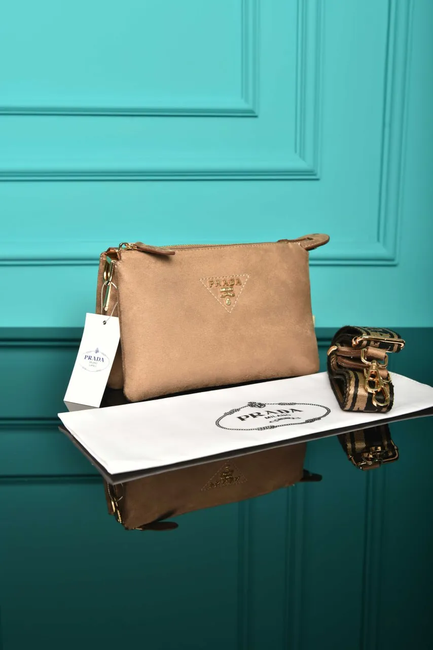 Vitello Daino Soft Mini Zippered Bag in Suede Cream