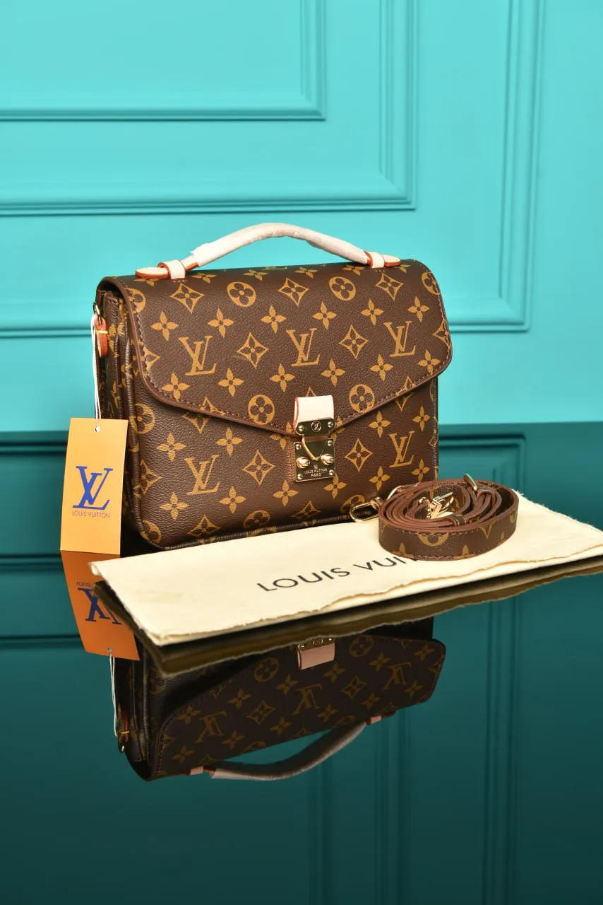 Pochette Metis Monogram