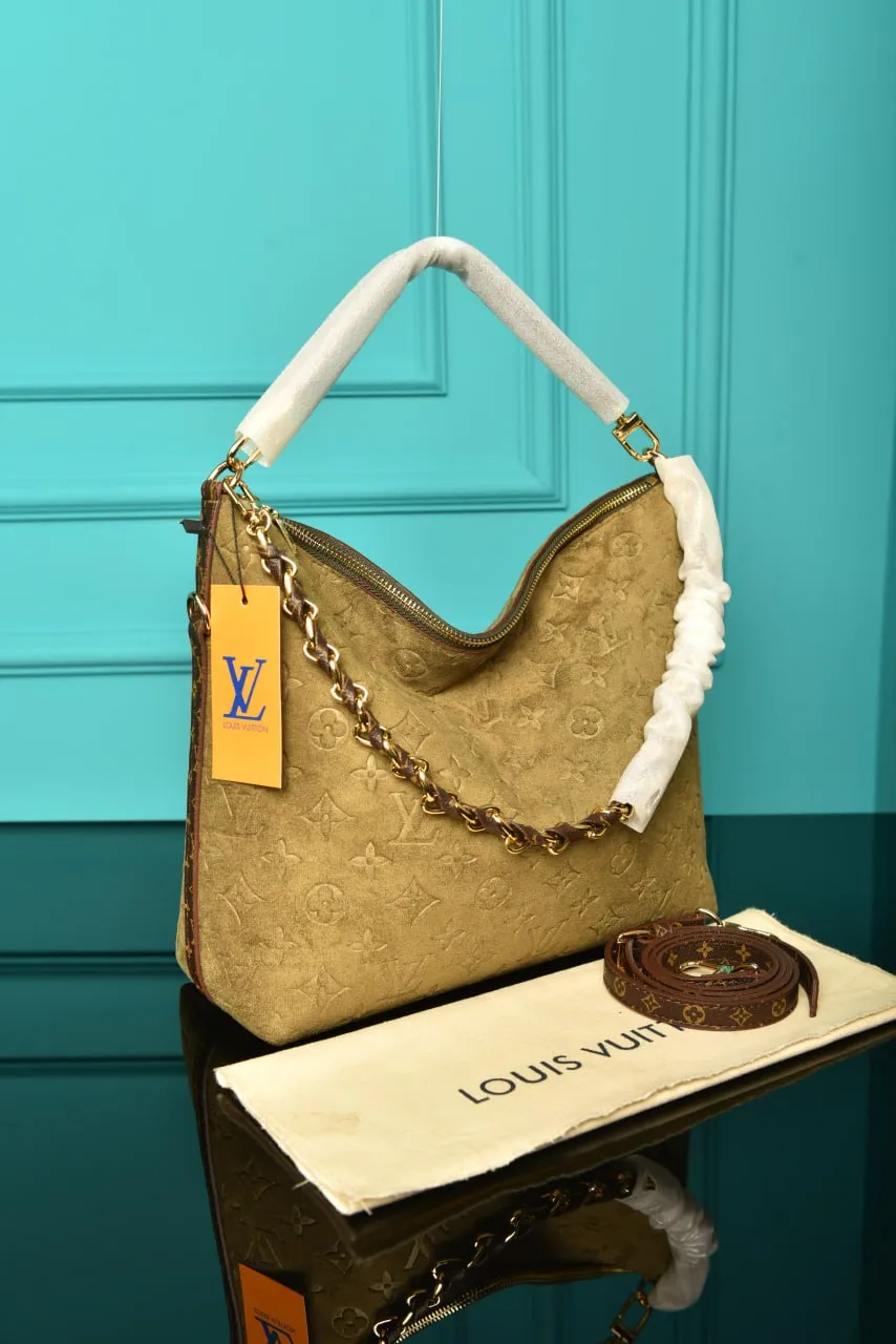 Multipass  Bag in Suede Green